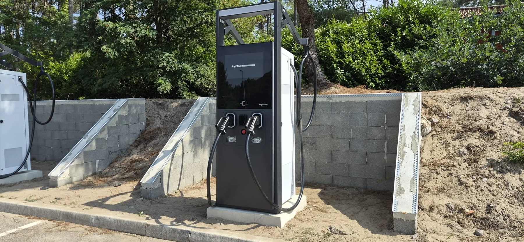 Infrastructure de recharge haute puissance déployée par PREEZEO